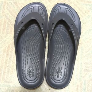 NWOT Crocs Sandals